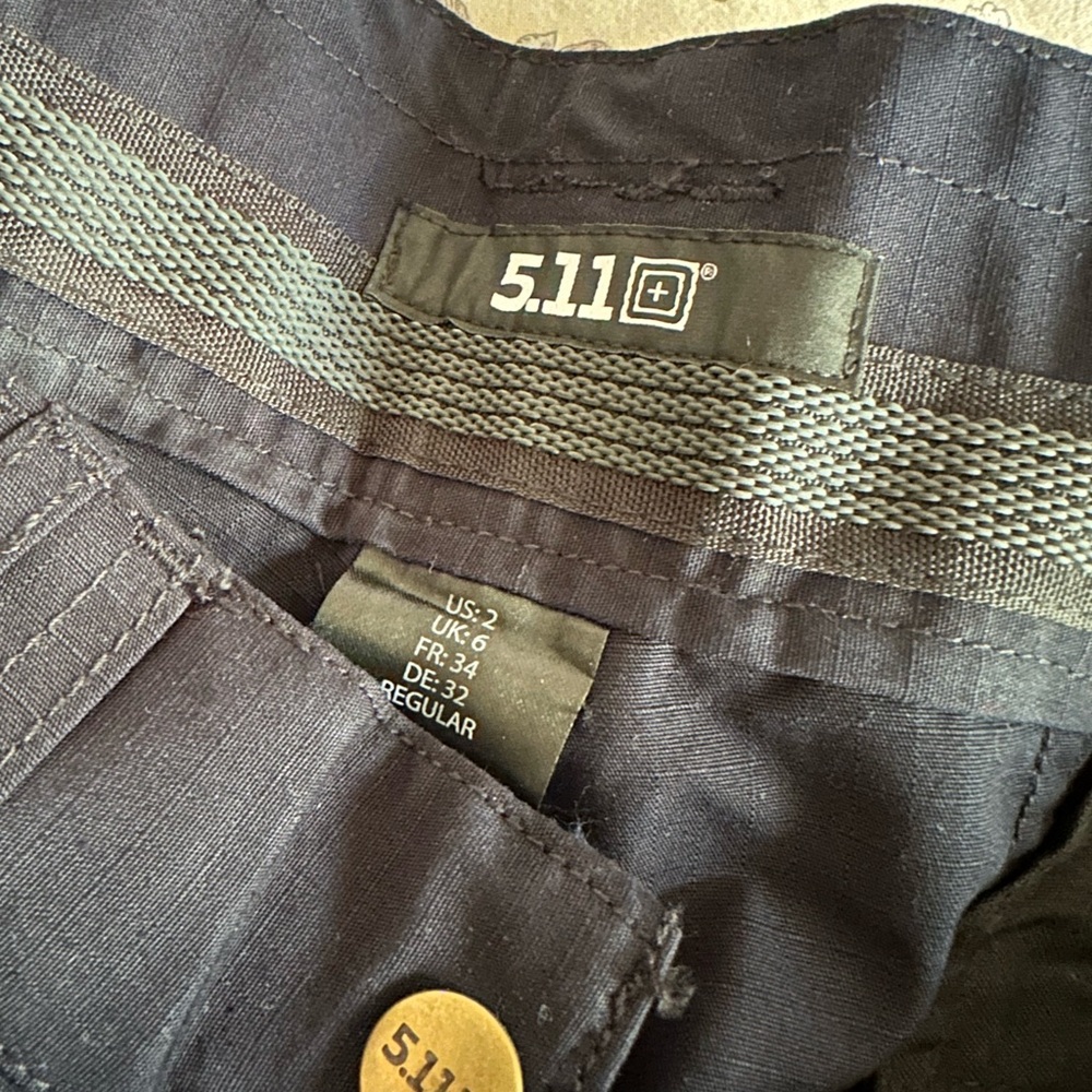 5.11 Women’s EMS Pant Size 2 Regular, in Dark Navy - Picture 2 of 8